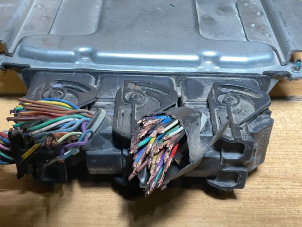 2016-17 Nissan Altima  2.5L Engine Computer  Module ECM ECU  BEM408-300 A1 - Image 3