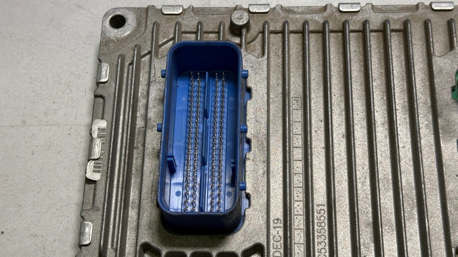 2016-2017 Chrysler 200 Engine Control Module ECM 68250527AG OEM - Image 3