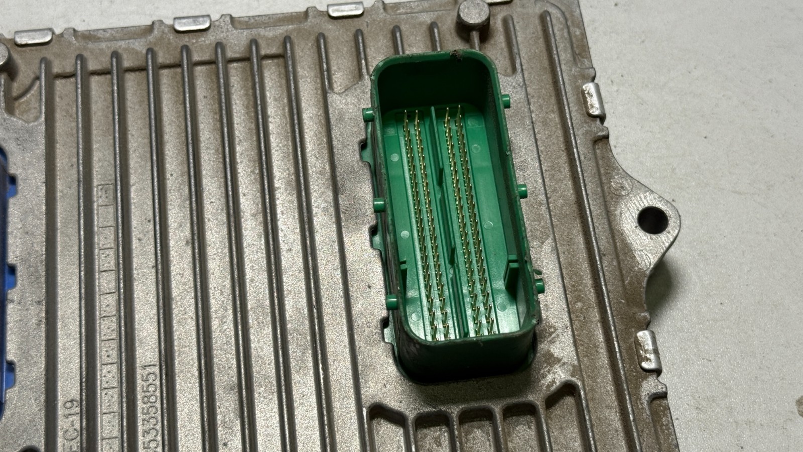 2016-2017 Chrysler 200 Engine Control Module ECM 68250527AG OEM - Image 4