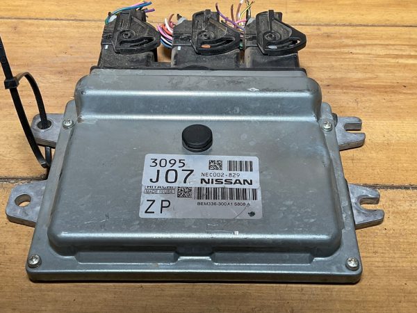 2016 Nissan Versa 1.6L Engine Computer Module ECM ECU NEC002-829 - Image 3