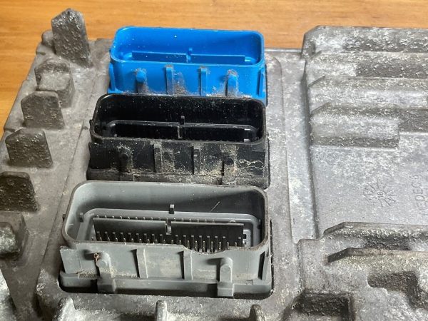 2017-20 Chevrolet Colorado Engine Computer Module ECU ECM 12697606 - Image 3