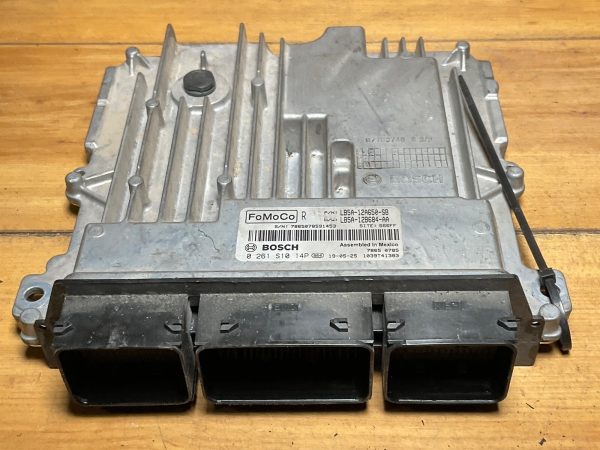 2017-20 GMC Acadia  3.6L Engine Computer Module ECM ECU 12679552