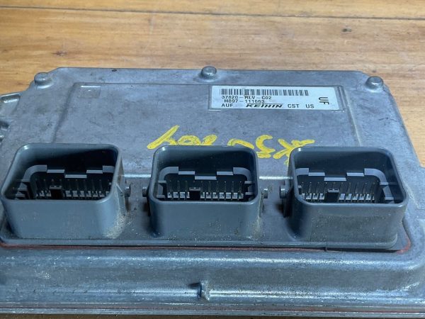 2017-2018 Honda Pilot Engine Computer Module ECM ECU 37820-rlv-c02 - Image 4