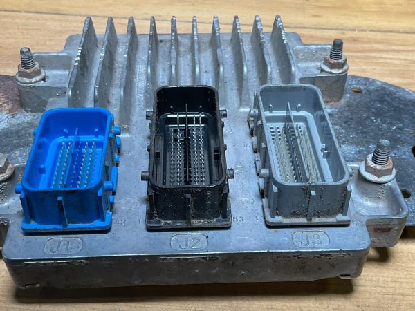 2017 Chevrolet Sonic 1.8 Engine Computer Module ECM ECU OEM 12670309 - Image 4