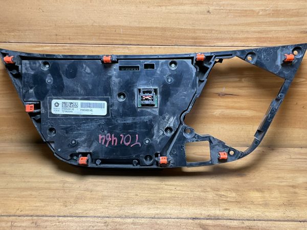 2017 Chrysler Pacifica Climate Control Temperature Unit 56054991AE - Image 3
