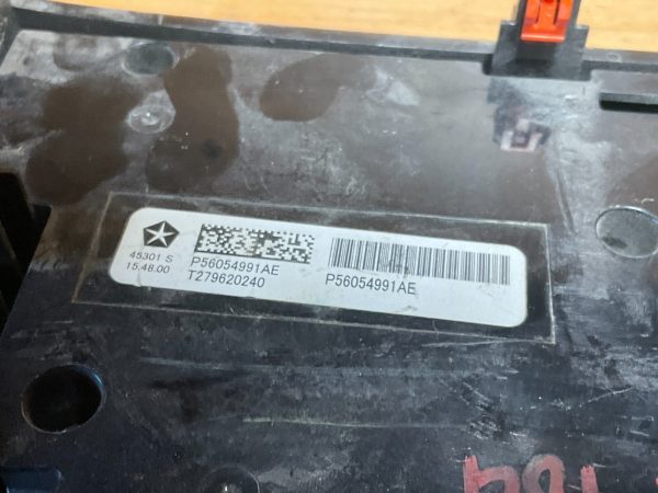 2017 Chrysler Pacifica Climate Control Temperature Unit 56054991AE - Image 4