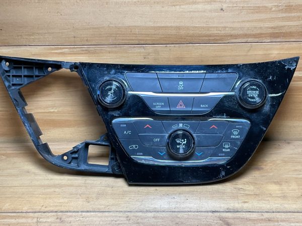 2017 Chrysler Pacifica Climate Control Temperature Unit 56054991AE