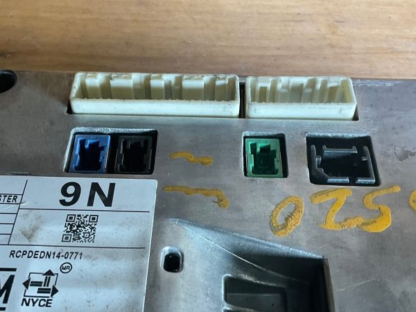 2017 Nissan Pathfinder Information Display Screen OEM 28387-9PB0D - Image 4