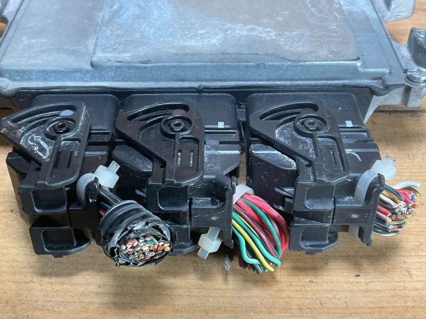 2017 Subaru Forester 2.0L Engine Computer Module ECM ECU  DEF006-011 - Image 3