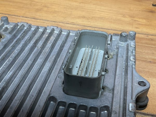2018-19 Dodge Charger  Engine Computer  Module ECM ECU 68353057AC - Image 4