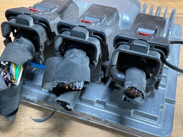 2018 Chevrolet Cruze 1.4L Engine Computer Module Computer ECM ECU 12683660 - Image 4