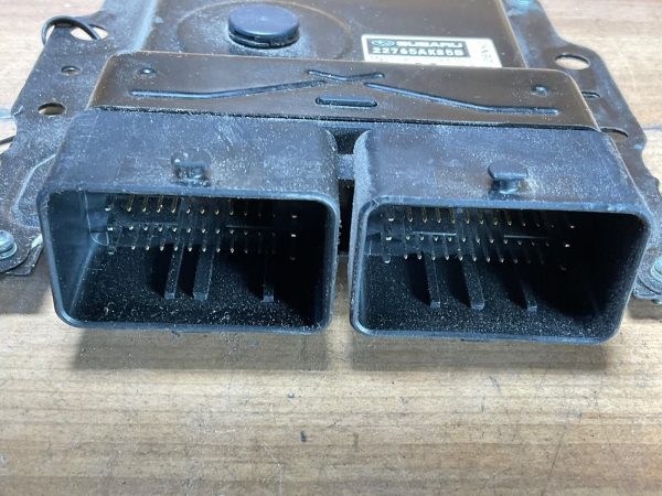 2018 Subaru Legacy Denso Engine Computer Module ECM ECU 22765AK85B - Image 3