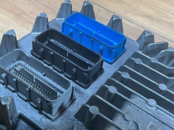 2019 Chevrolet Silverado 1500 5.3L Engine ComputerModule ECU ECM 12698120 - Image 3