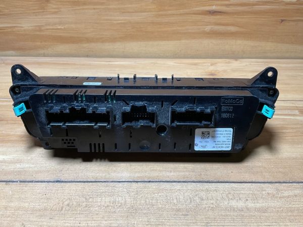 2020-2021 Ford Explorer Front Climate Heat A/C Control LB5T-18C612-AF - Image 5