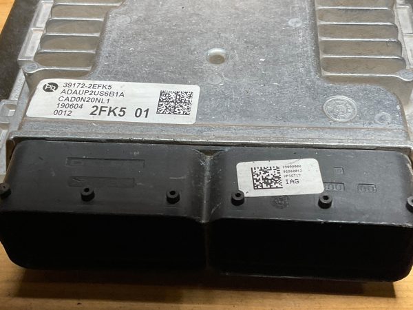 2020 Hyundai Elantra Engine Computer Module ECM ECU 39172-2EFK5 - Image 6