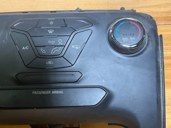 2021 Ford  Ranger  Climate Control Module  OEM KB3T-19980-DD3JA6 - Image 4