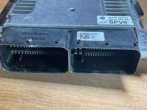 2021 Kia Seltos Engine Computer Module ECM ECU 39170-2EPV0 - Image 5
