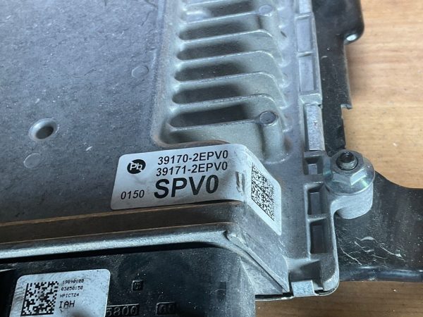 2021 Kia Seltos Engine Computer Module ECM ECU 39170-2EPV0 - Image 6