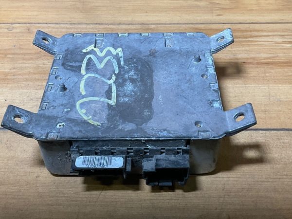 94-95 Chrysler Town Country OEM ECM AB Behind Center Console P/N: 4688025 - Image 5
