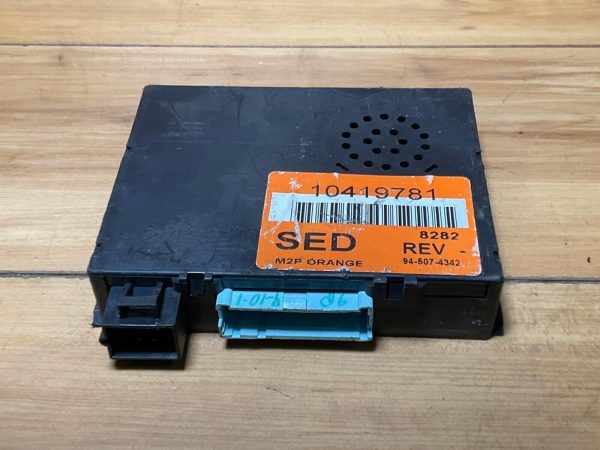 1997-1999 Oldsmobile Aurora Chassis ECM Body Control Module BCM Left-Hand Dash 10419781 OEM