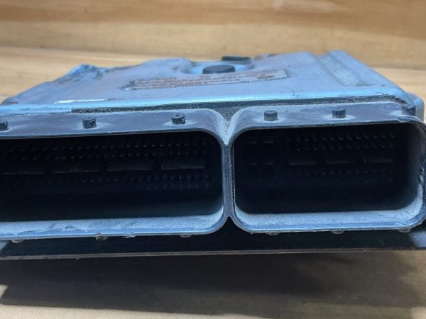 Bosch Engine Computer Module ECM ECU 0 281 013 357   04727880AJ - Image 4