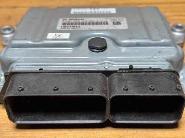 Bosch Isuzu 4JJ1 OEM Engine Control Module 0281020333 8983083800 1039S64602 - Image 3