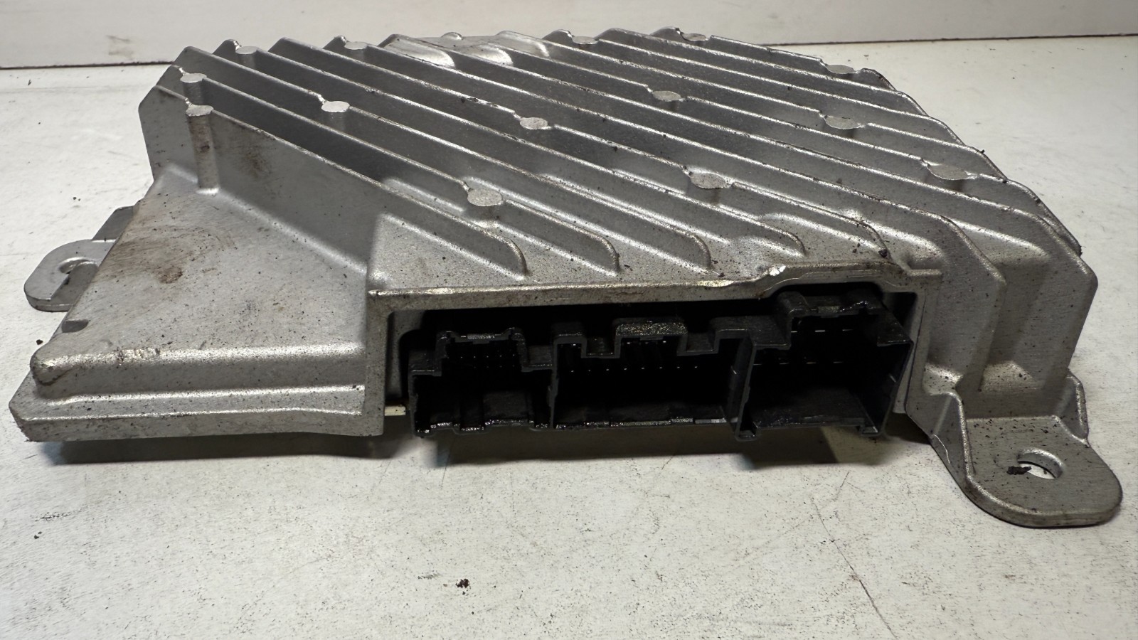 Bose Sound System Amplifier GM Silverado Sierra 1500 2024 86587284 OEM - Image 3