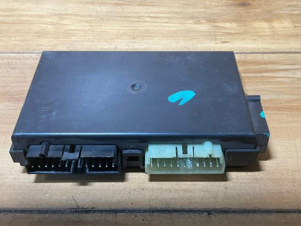 CHRYSLER-Seat Memory Control Unit ECU   P04686249 30270698NS 39754C - Image 6