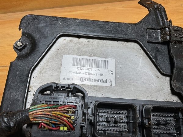 Continental Engine Computer Ecu Pcm Ecm Pcu OEM P/N: 37820-R74-J55 - Image 4