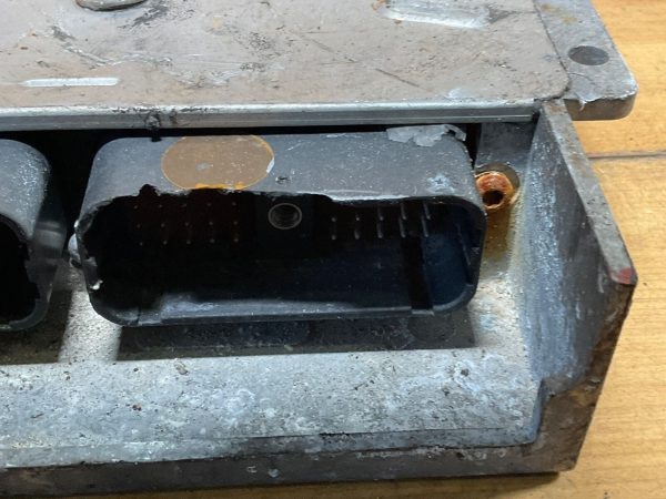 Cummins Engine Computer Module ECU  ECM 4921411 - Image 3