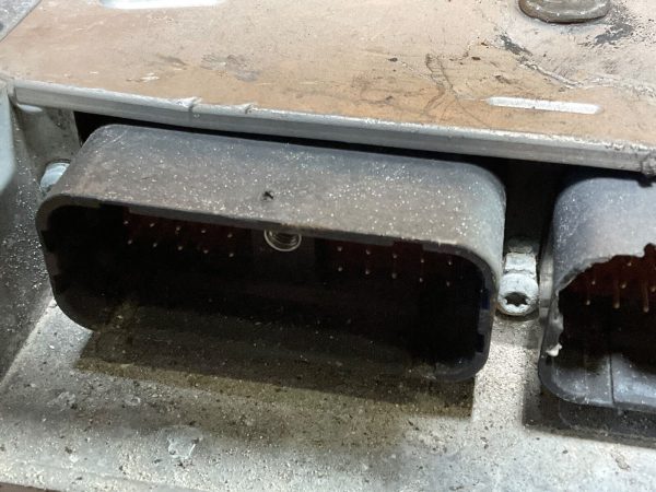 Cummins Engine Computer Module ECU  ECM 4921411 - Image 4