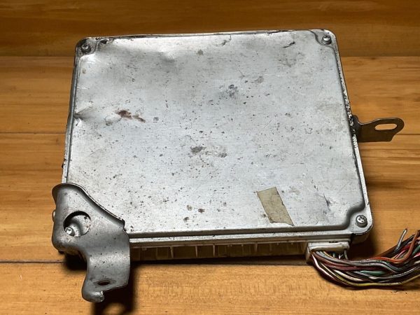 Denso Engine Computer Module ECM ECU OEM P/N: 9727500-714-4 - Image 5