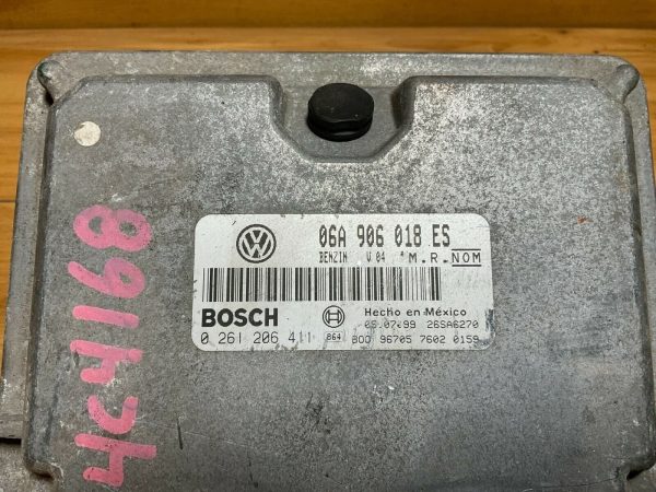 ECM ECU Engine Control Unit 2000 2001 Volkswagen Jetta 2.0 P/N: 06A 906 018 ES - Image 3