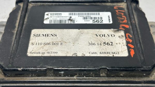 ENGINE COMPUTER VOLVO 40 SERIES 2000 P30614562 PCM ECM ECU OEM - Image 3