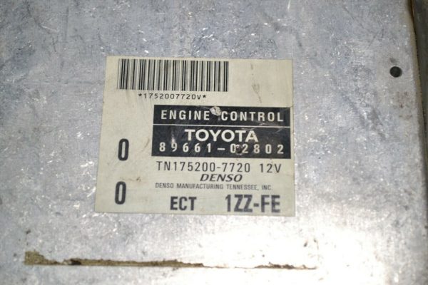 Engine Computer ECU ECM PCM Module 02 2002 Geo Prizm 4 Speed P/N: 89661-02802 - Image 3