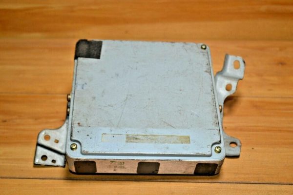 Engine Computer ECU ECM PCM Module 02 2002 Geo Prizm 4 Speed P/N: 89661-02802 - Image 5