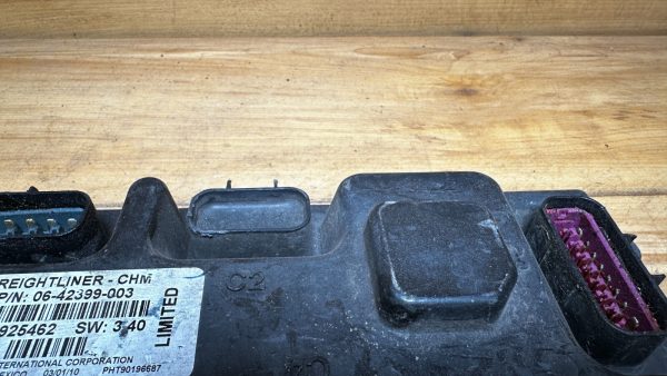 Freightliner B2 CHM Electronic Chassis Control Module BCM OEM P/N 06-42399-003 - Image 7