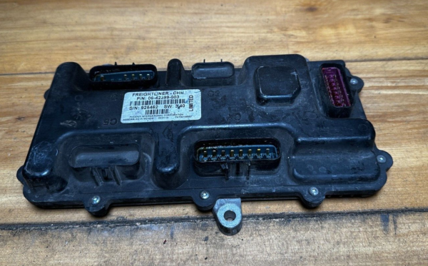 Freightliner B2 CHM Electronic Chassis Control Module BCM OEM P/N 06-42399-003