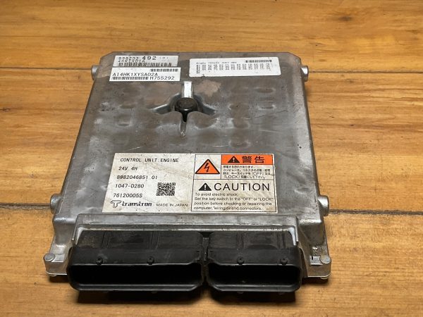 Hitachi 270LC-3 Excavator 4HK1 Engine Computer Module ECM ECU 8982046851