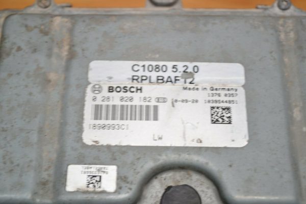 INTERNATIONAL CONTROL MODULE BOSCH P/N: 0 281 020 182 // 1890993C1 OEM - Image 3