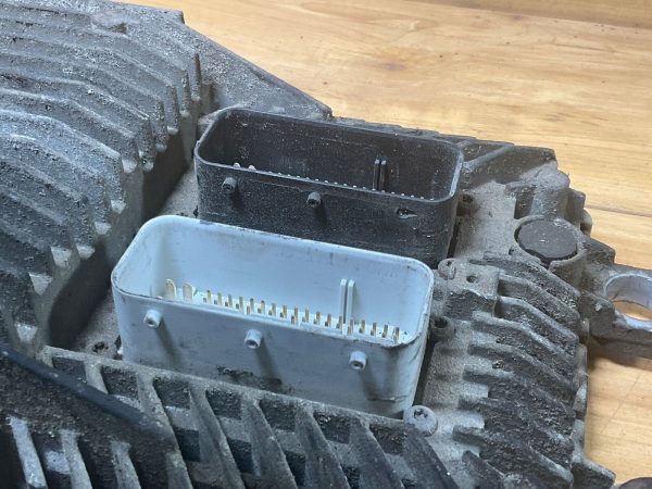 International MaxxForce Diesel Engine Computer Module ECM 1871601C92 (P2) - Image 3