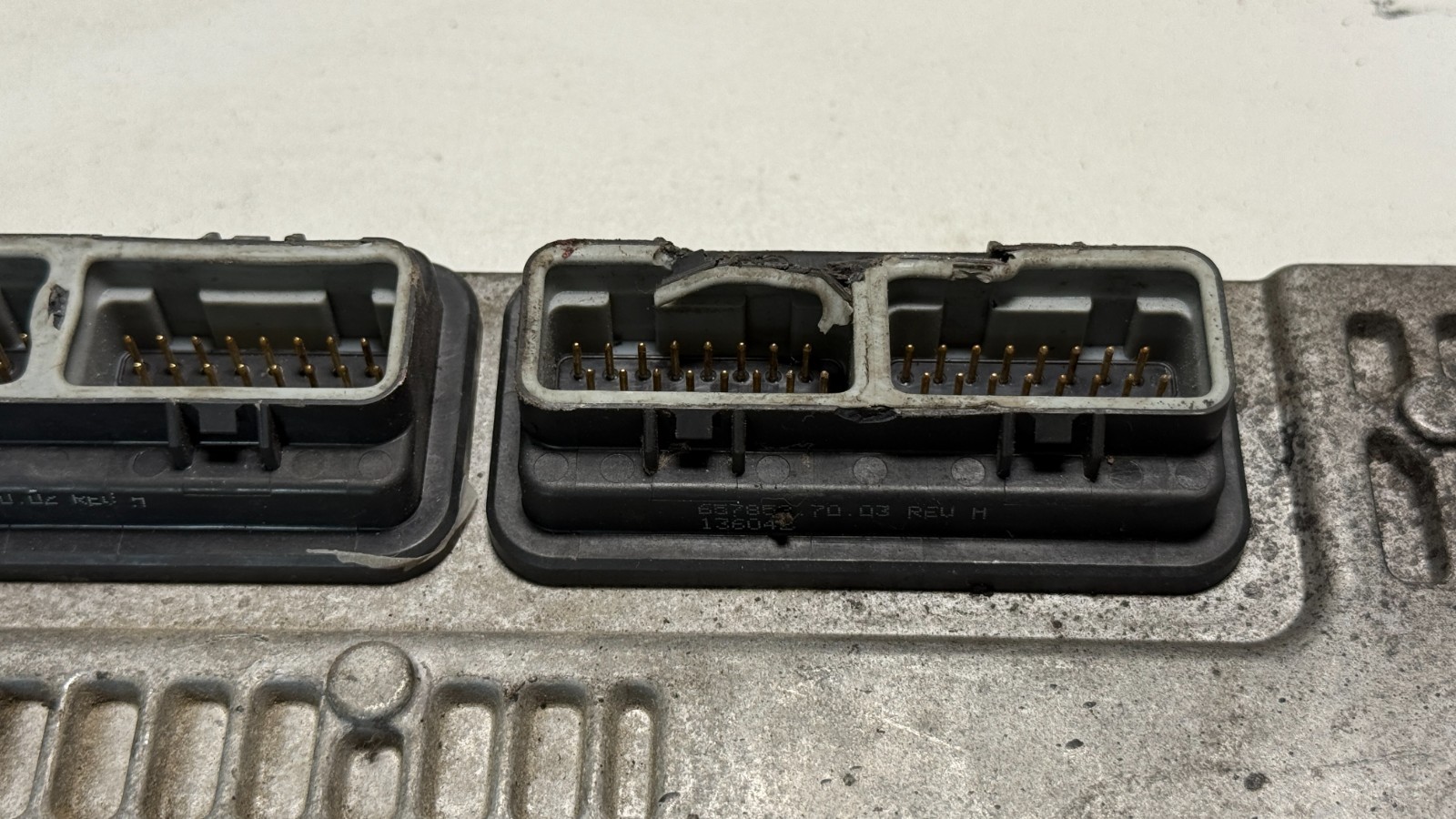 International VT365 6.0L ECM FICM ECU Computer 1839368C1 1845496C91 - Image 4