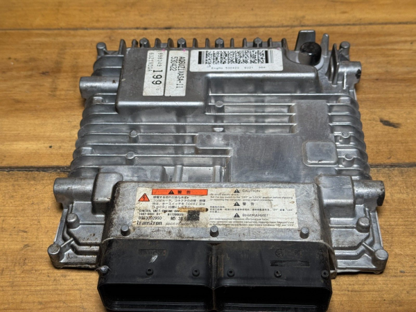 Isuzu Engine Computer Module ECM ECU OEM 898349199 6UZ1XDQA 530422