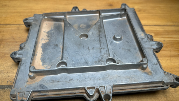 Mack AC Engine Control Module 12MS532M - Image 9
