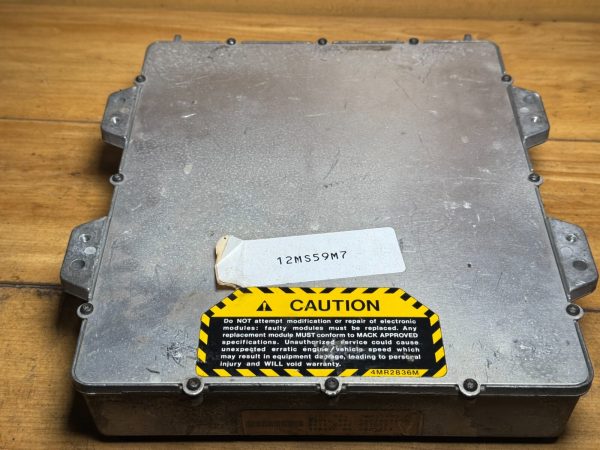 Mack Semi V-MAC II ECM Good Takeoff 12MS54M5 OEM - Image 7