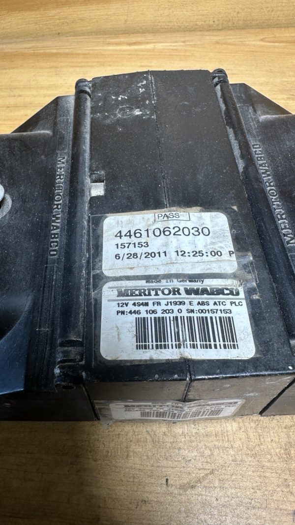 Meritor Wabco 4S/4M 12 V ABS Brake Module part # 446 106 203 0 - Image 3