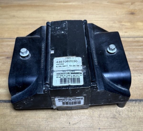 Meritor Wabco 4S/4M 12 V ABS Brake Module part # 446 106 203 0