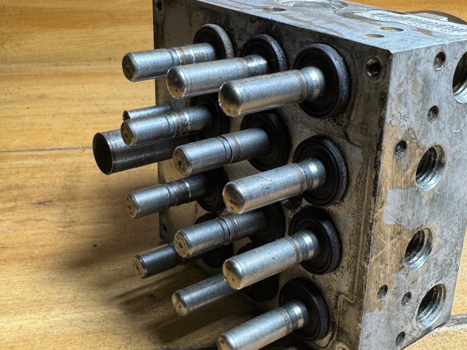 OEM 2013 2014 FORD EDGE Lincoln MKX ABS Anti Lock Pump Assembly DT43-2C405-DB - Image 3