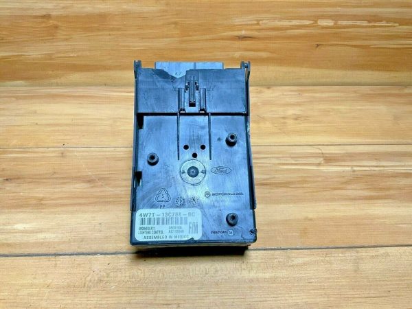 OEM FORD PROCESSOR Module P/N: 4W7T-13C788-BC