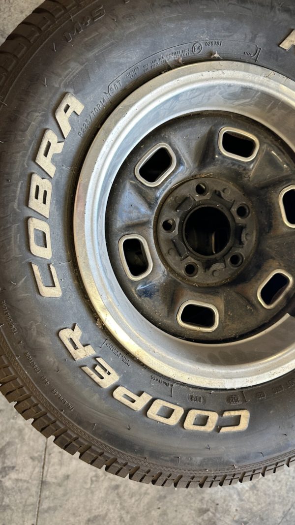Tire Cooper Cobra Radial G/T 225/70R14 98T (RWL) AS All Season A/S with wheels - Image 7
